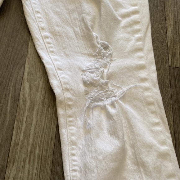 J.Crew Point Sur Slim Distressed White Boyfriend Jeans - 29 - Picture 5 of 10